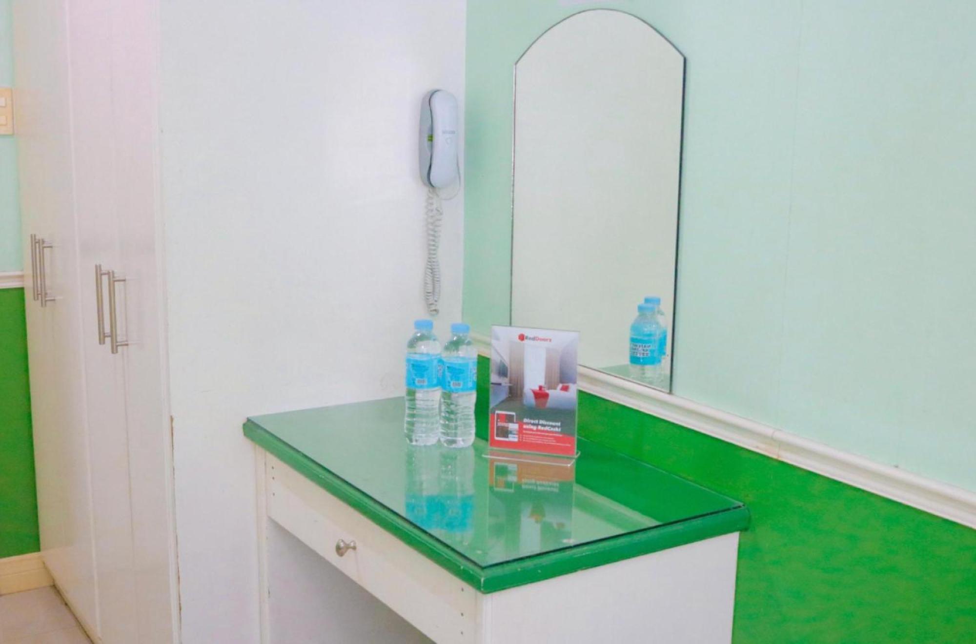 Reddoorz @ Bonifacio St Cebu Hotel Bagian luar foto