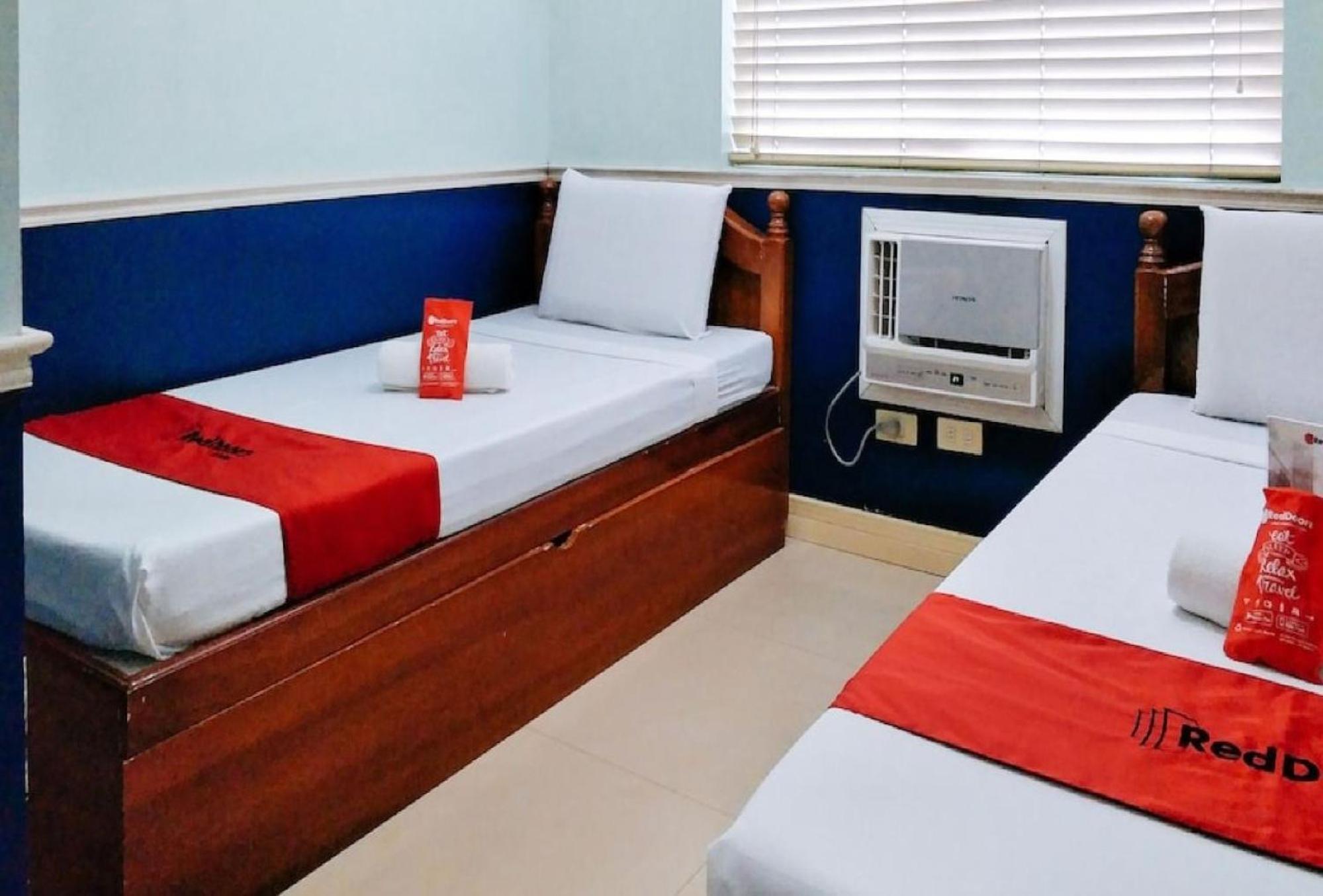 Reddoorz @ Bonifacio St Cebu Hotel Bagian luar foto